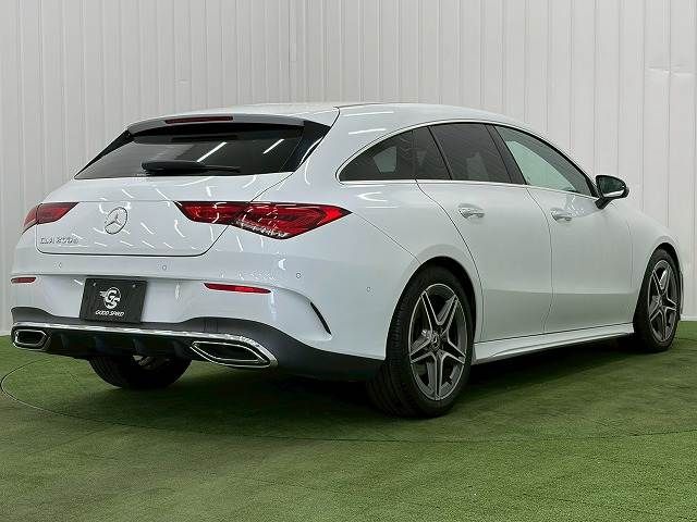 MERCEDES BENZ CLA Shooting Brake