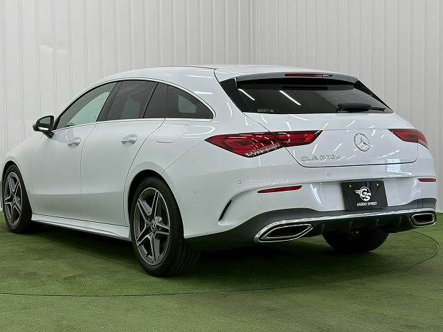 MERCEDES BENZ CLA Shooting Brake