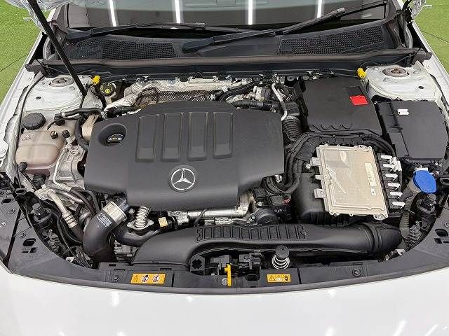 MERCEDES BENZ CLA Shooting Brake