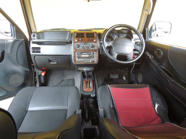 PAJERO Jr.