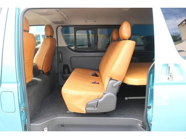 HIACE van 4WD