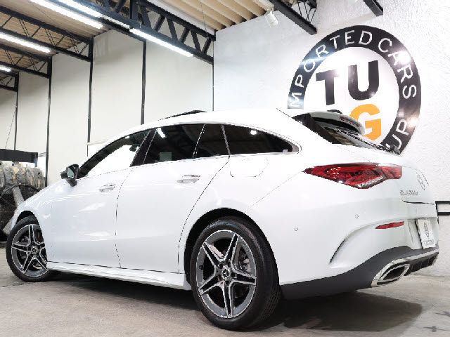 MERCEDES BENZ CLA Shooting Brake