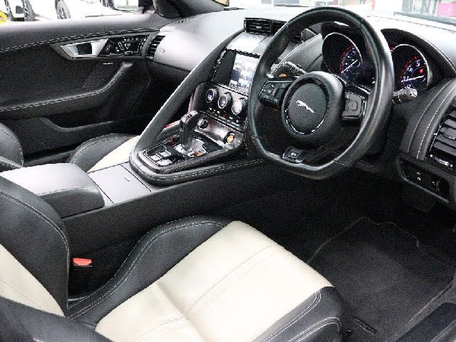 JAGUAR  F type