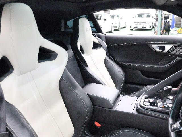 JAGUAR  F type