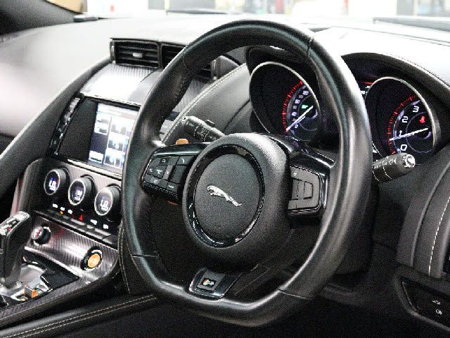 JAGUAR  F type