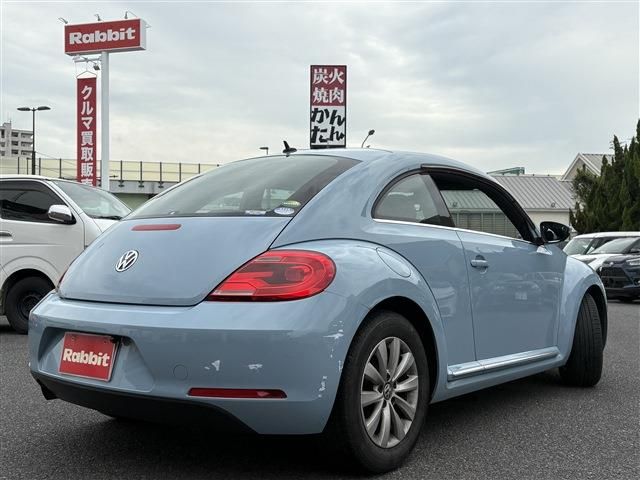 VOLKSWAGEN The BEETLE