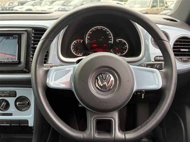 VOLKSWAGEN The BEETLE