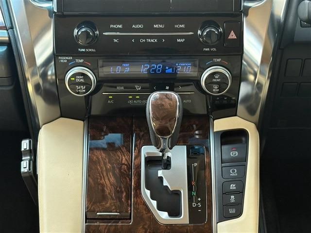 ALPHARD hybrid 4WD