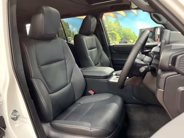 LANDCRUISER 250