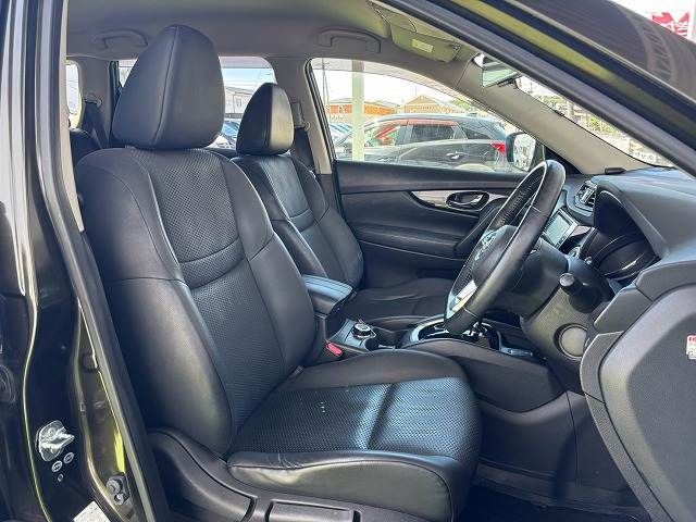 X-TRAIL HYBRID 4WD