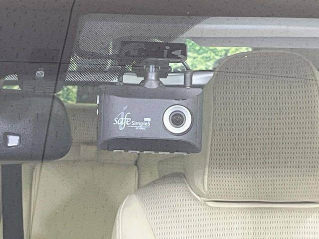 PRIUS 4WD