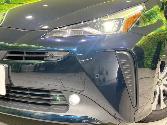 PRIUS 4WD