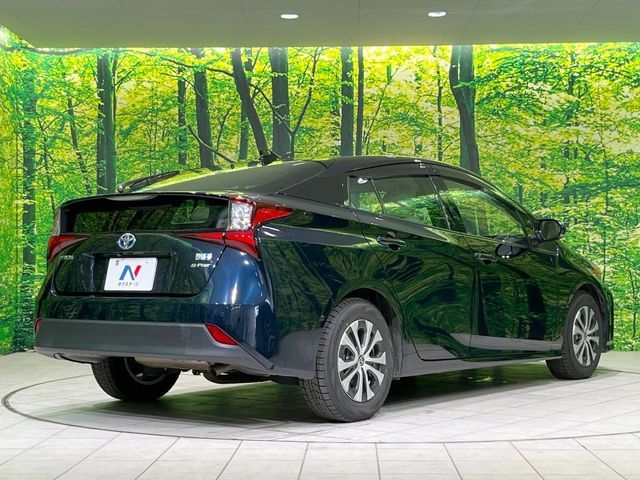 PRIUS 4WD