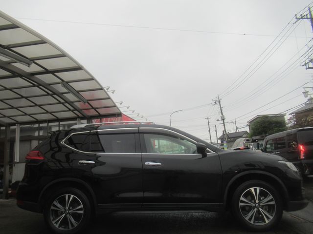 X-TRAIL 2WD