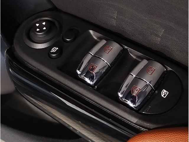MINI COOPER D 5DOOR