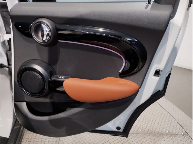 MINI COOPER D 5DOOR