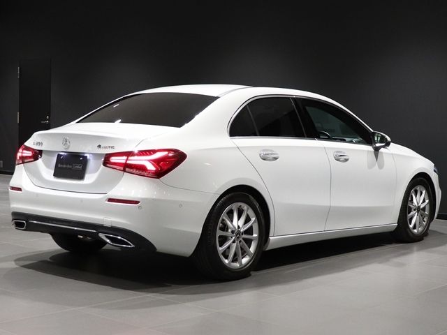 MERCEDES BENZ A class sedan