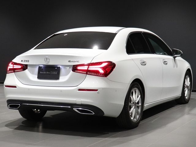 MERCEDES BENZ A class sedan
