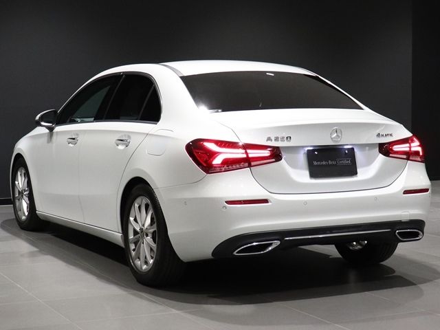 MERCEDES BENZ A class sedan