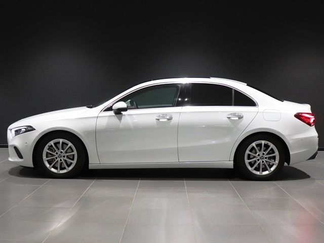 MERCEDES BENZ A class sedan