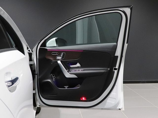 MERCEDES BENZ A class sedan