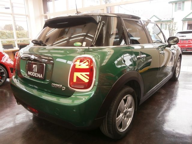MINI COOPER D 5DOOR