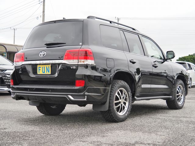 LANDCRUISER wagon