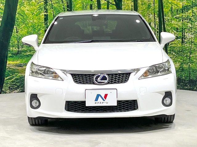 LEXUS CT200h