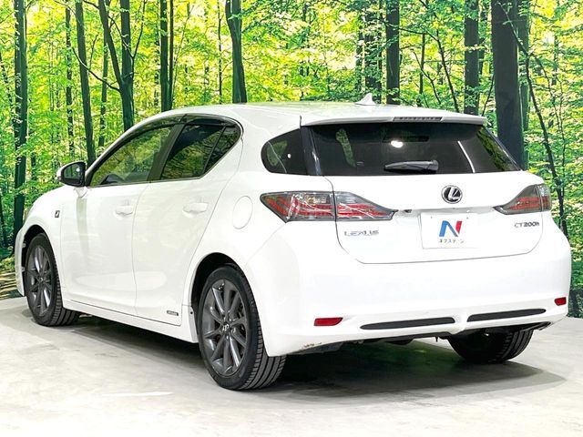 LEXUS CT200h