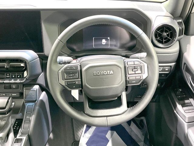 LANDCRUISER 250