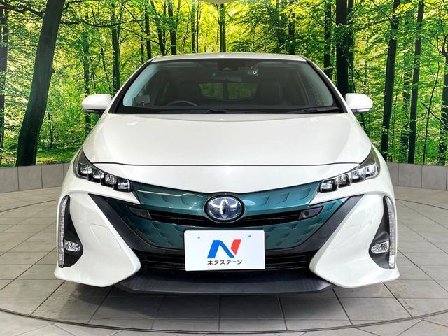 PRIUS PHV