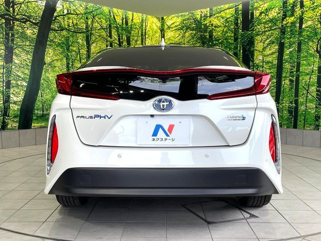 PRIUS PHV