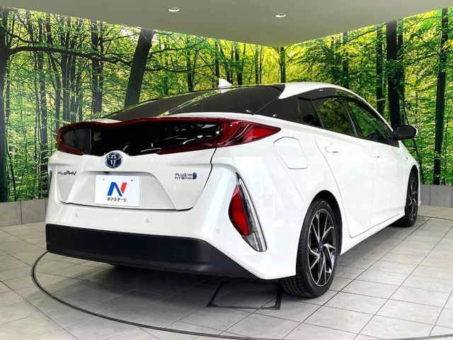 PRIUS PHV