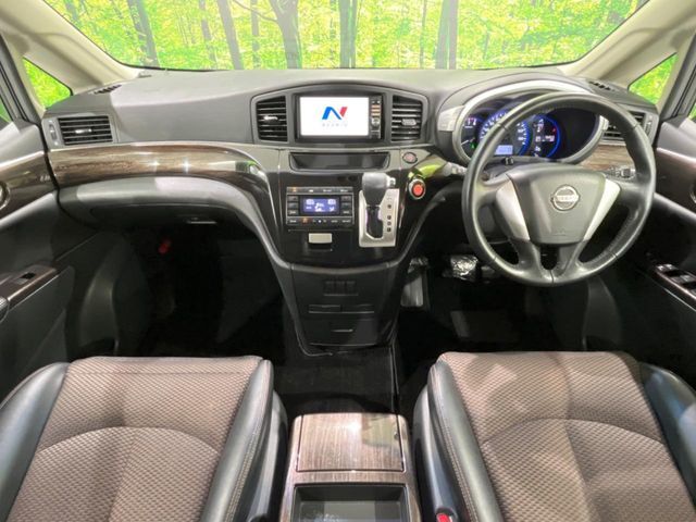 ELGRAND  4WD