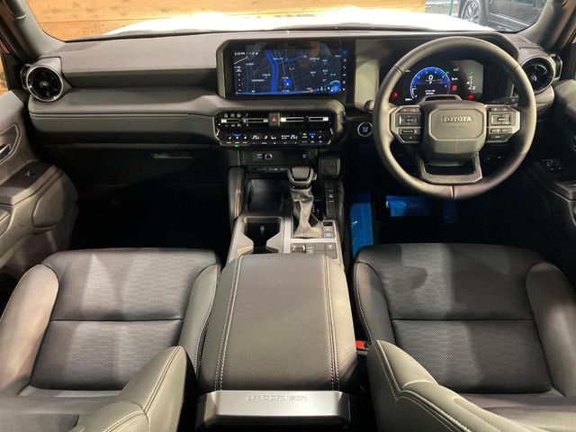 LANDCRUISER 250