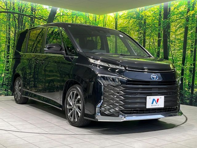 VOXY HYBRID