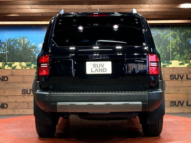 LANDCRUISER 250