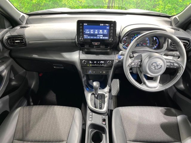 YARIS CROSS HYBRID