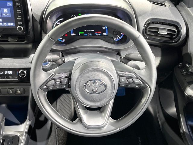 YARIS CROSS HYBRID