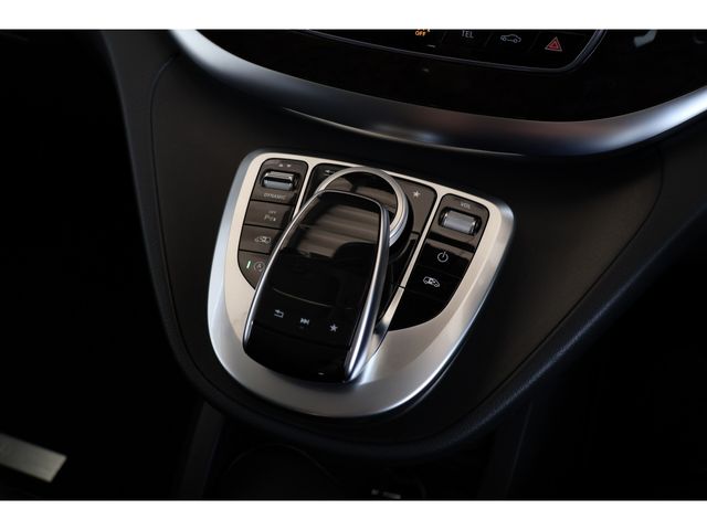 MERCEDES BENZ V class