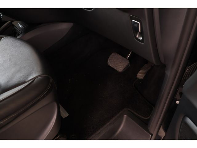 MERCEDES BENZ V class