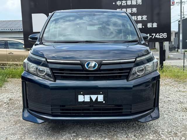 VOXY HYBRID