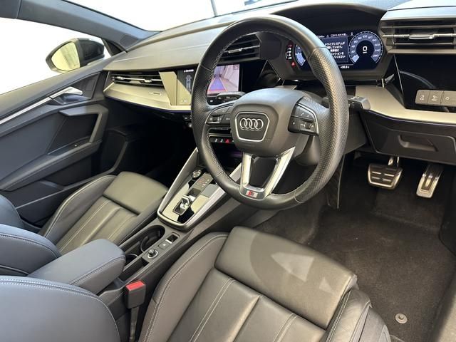 AUDI A3 Sedan