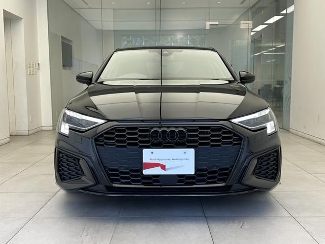 AUDI A3 Sedan
