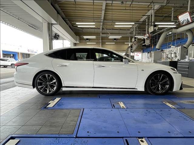 LEXUS LS500