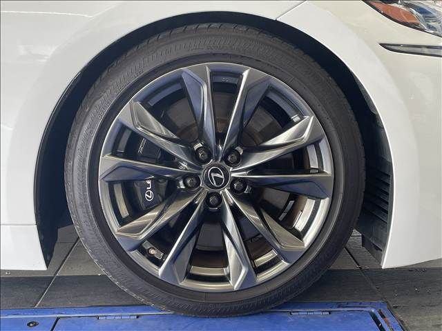 LEXUS LS500