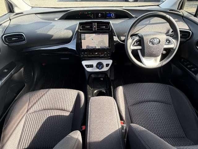 PRIUS 4WD