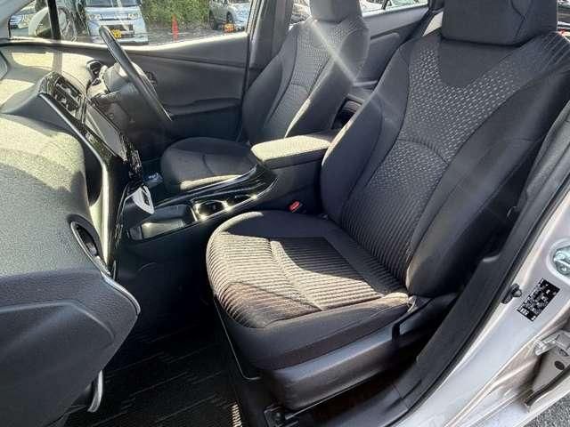 PRIUS 4WD