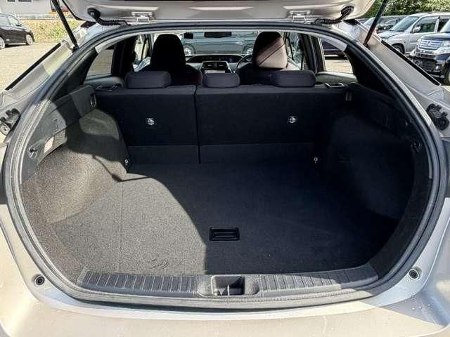 PRIUS 4WD