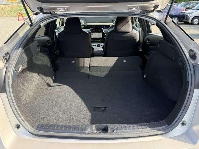 PRIUS 4WD